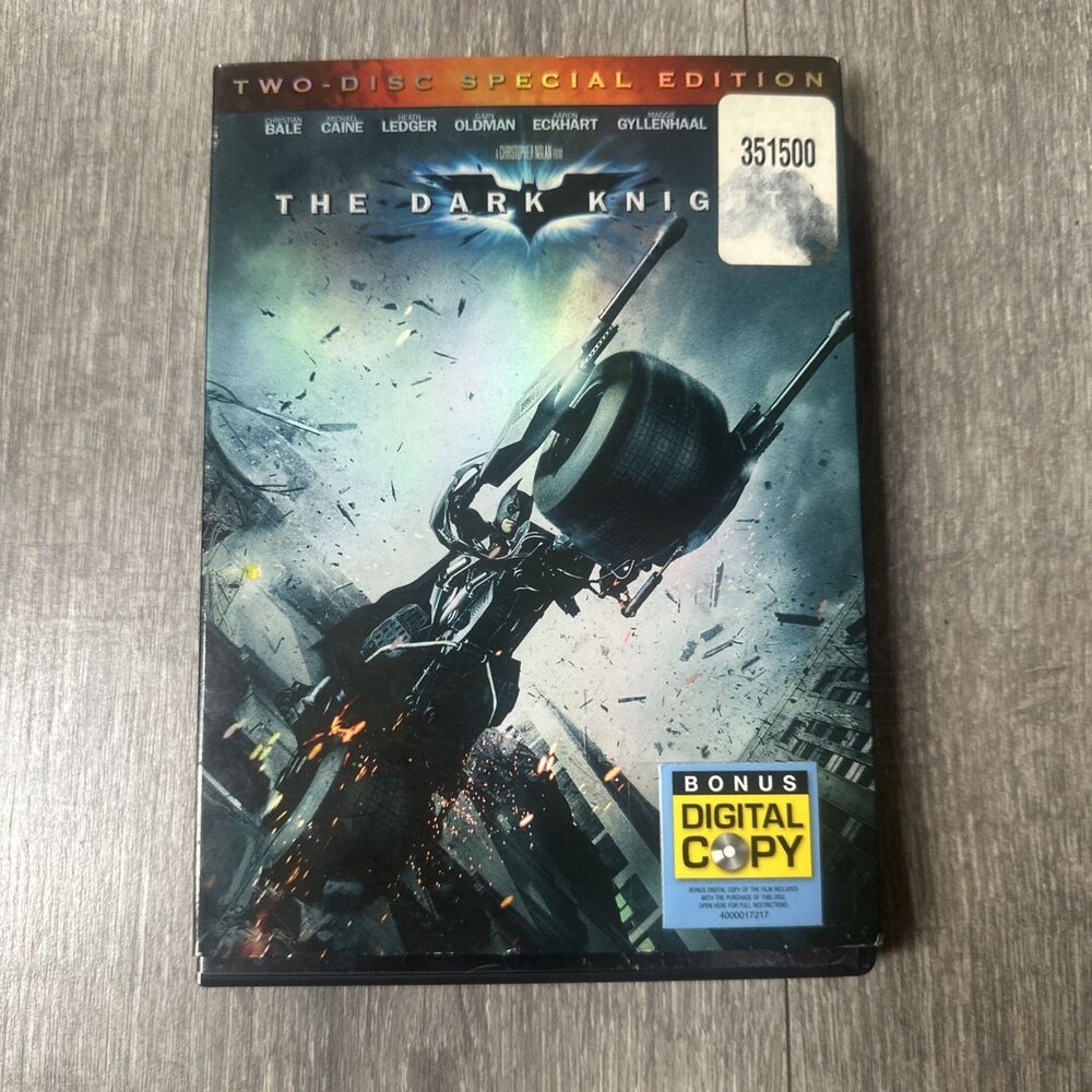 The Dark Knight (Two-Disc Special Edition)